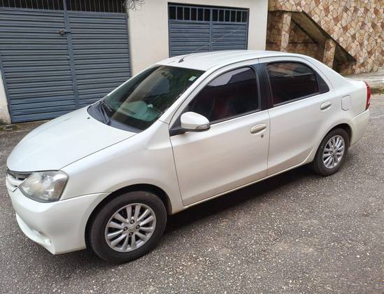 TOYOTA ETIOS 1.5 XLS SEDAN 16V FLEX 4P MANUAL